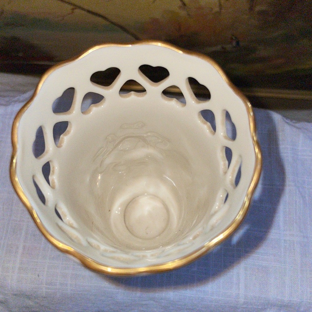 Lenox heart and roses vase - Picture 4 of 7